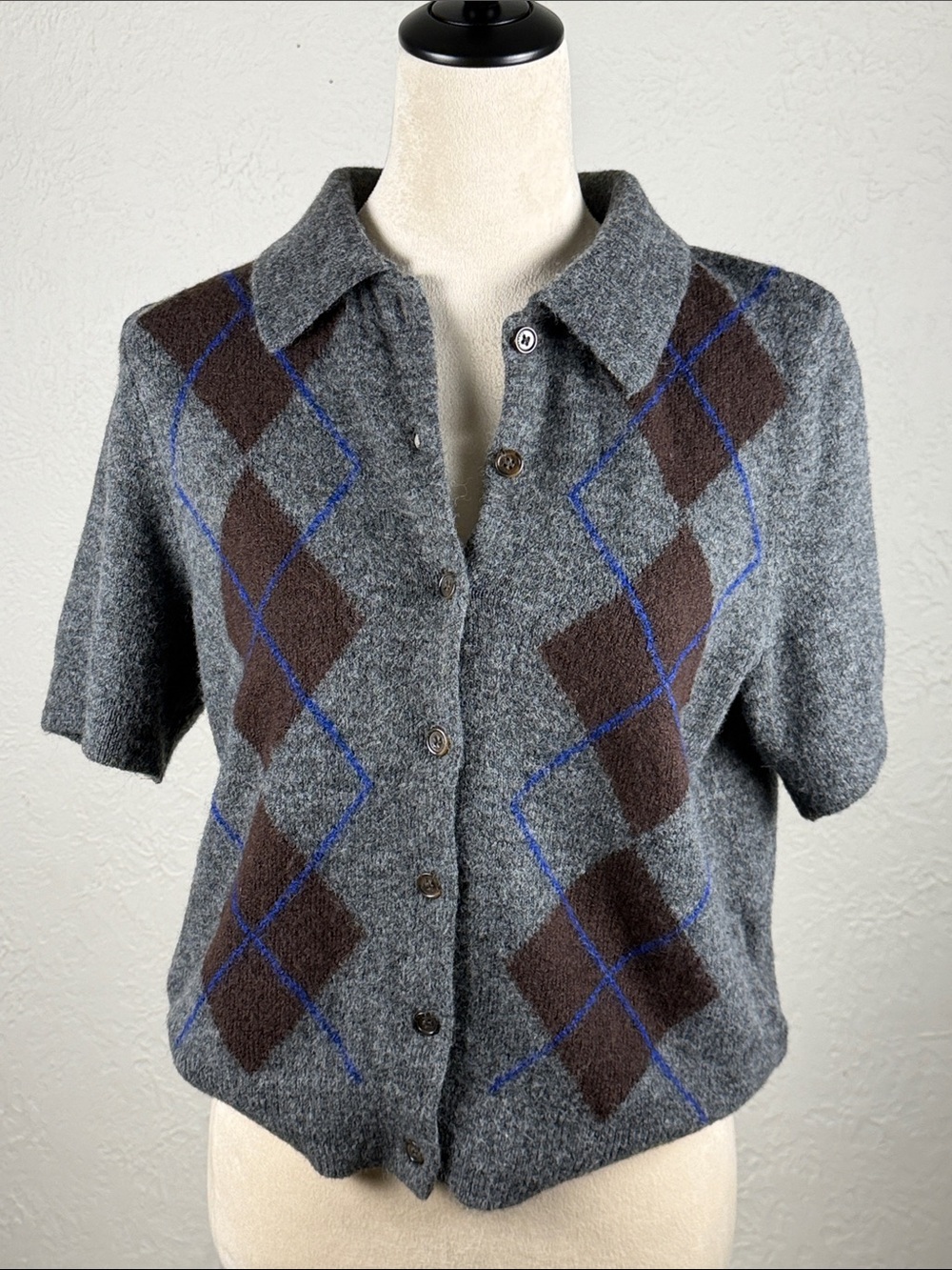 H&M Gray Short-Sleeve Argyle Button-Up Cardigan size medium